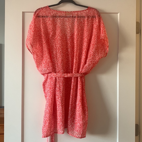 MICHAEL Michael Kors - Red Floral V-Neck Caftan Swim Cover Up w/Belt - Small - Picture 2 of 4